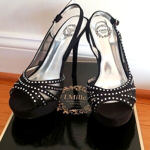 Black heels with rhinstones